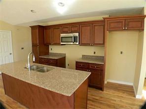 63 Danielle Dr, Woonsocket, RI 02895 photo 2