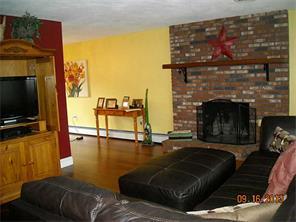 4 Chunga Dr, Cumberland, RI 02864 photo 4