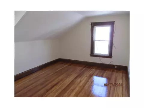 145 Chaplin St, Pawtucket, RI 02861 photo 8