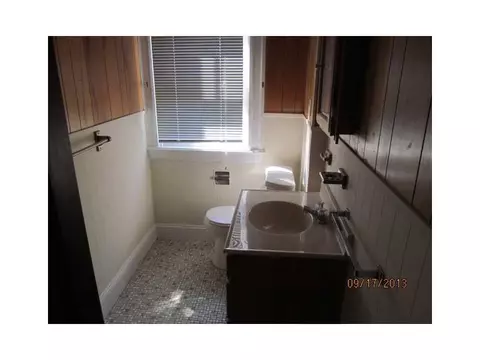 145 Chaplin St, Pawtucket, RI 02861 photo 10