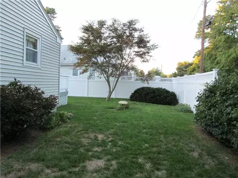 57 Ruby St, Warwick, RI 02889 photo 17