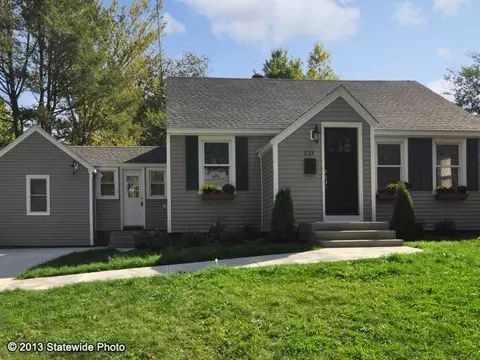 224 Second Ave, Warwick, RI 02888 photo 13
