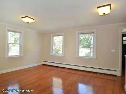 224 Second Ave, Warwick, RI 02888 photo 2