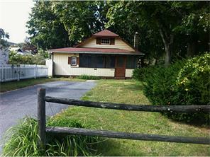 19 Stokes St, Warwick, RI 02889 photo 1