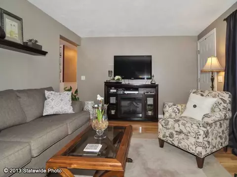 4 Lachance Ave, Warwick, RI 02889 photo 3