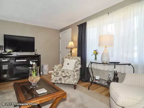4 Lachance Ave, Warwick, RI 02889 photo 4