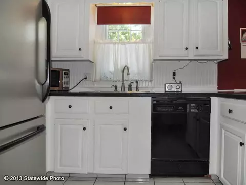 4 Lachance Ave, Warwick, RI 02889 photo 7