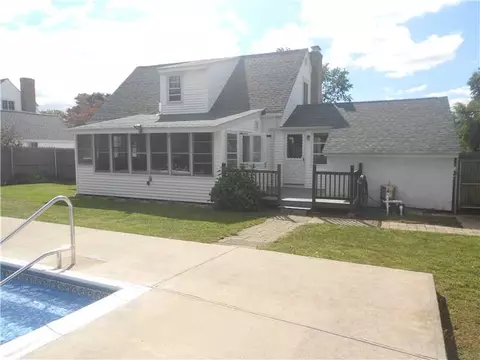 72 Harmony Ct, Warwick, RI 02888 photo 6