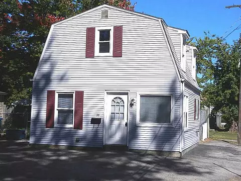 33 Mohawk Ave, Warwick, RI 02889 photo 13