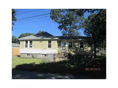 149 Pinehurst Ave, Warwick, RI 02889 photo 3
