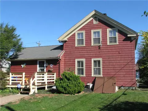 134 Tower St, Westerly, RI 02891 photo 2