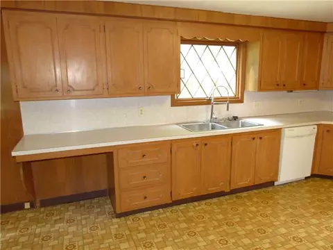 88 Claflin Rd, Warwick, RI 02886 photo 6