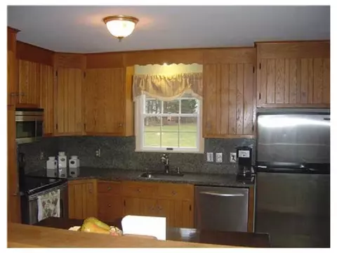 4 Sunny Dr, Westerly, RI 02891 photo 7