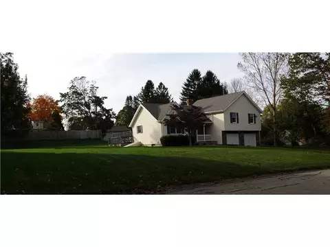 4 Sunny Dr, Westerly, RI 02891 photo 1