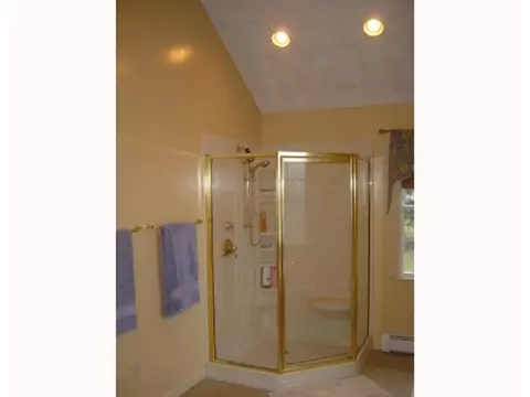 4 Sunny Dr, Westerly, RI 02891 photo 11