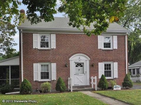133 Myrtle Ave, Warwick, RI 02886 photo 14