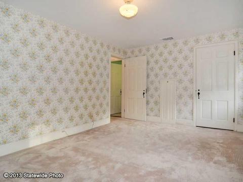 133 Myrtle Ave, Warwick, RI 02886 photo 17