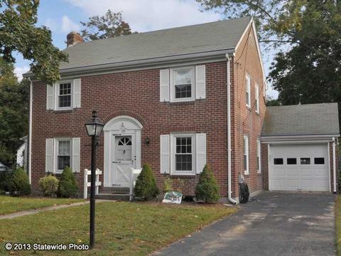 133 Myrtle Ave, Warwick, RI 02886 photo 1