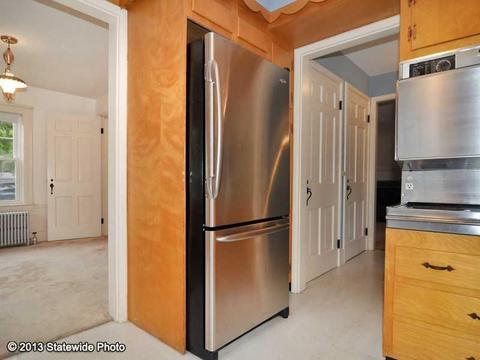 133 Myrtle Ave, Warwick, RI 02886 photo 6