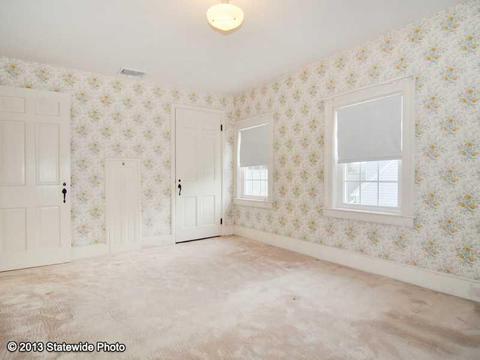 133 Myrtle Ave, Warwick, RI 02886 photo 16