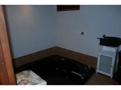105 Maureen Cir, Mapleville, RI 02839 photo 8