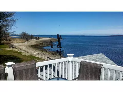 26 Riptide Dr, Saunderstown, RI 02874 photo 4