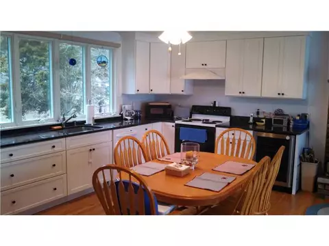 26 Riptide Dr, Saunderstown, RI 02874 photo 6