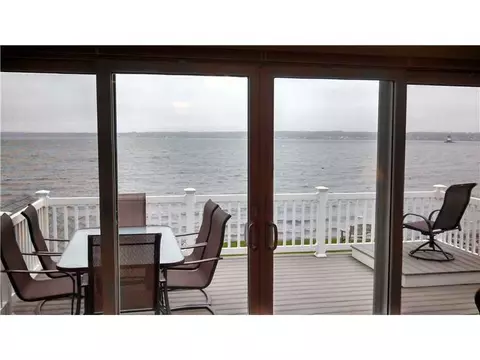 26 Riptide Dr, Saunderstown, RI 02874 photo 3