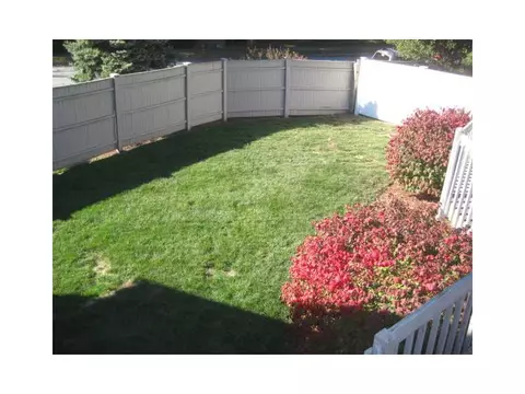 26 Stephanie Ct, Warwick, RI 02889 photo 13