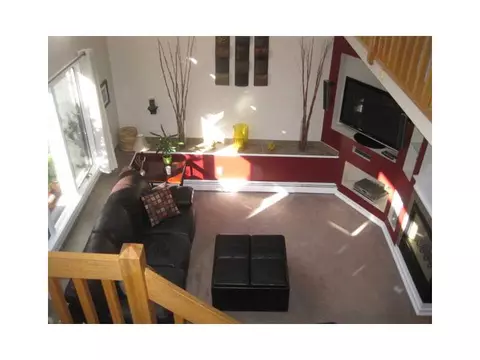 26 Stephanie Ct, Warwick, RI 02889 photo 3