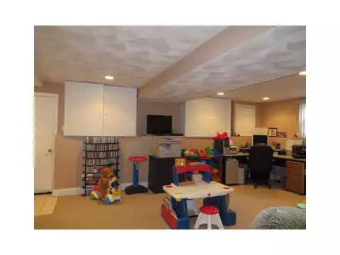 105 Brook Spring Dr, Warwick, RI 02889 photo 19