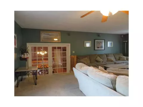105 Brook Spring Dr, Warwick, RI 02889 photo 9