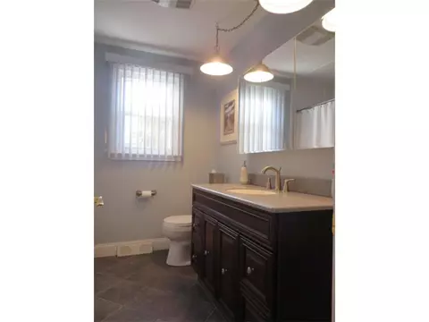 105 Brook Spring Dr, Warwick, RI 02889 photo 11