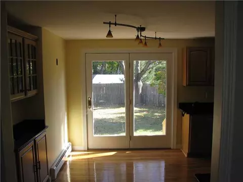 38 Fieldstone Rd, Warwick, RI 02886 photo 5