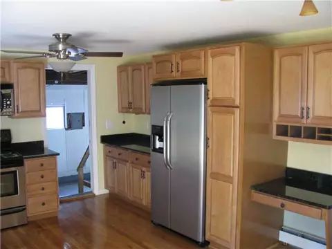 38 Fieldstone Rd, Warwick, RI 02886 photo 4