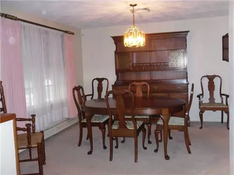 127 St Agnes Ave, Woonsocket, RI 02895 photo 3