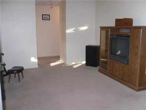 127 St Agnes Ave, Woonsocket, RI 02895 photo 4