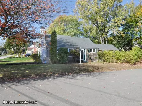 69 Freeman St, Warwick, RI 02886 photo 16