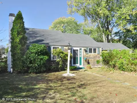 69 Freeman St, Warwick, RI 02886 photo 1