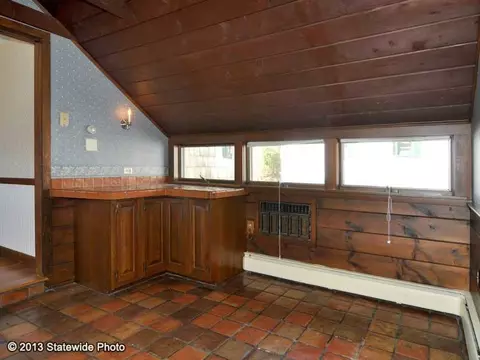 69 Freeman St, Warwick, RI 02886 photo 7