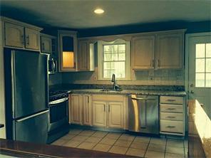 331 Ring St, Warwick, RI 02888 photo 2