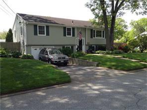 86 Stillwater Dr, Warwick, RI 02889 photo 1