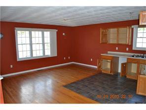 28 Tarleton St, Warwick, RI 02889 photo 5