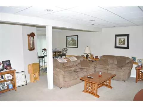 16 Dixie Ave, Warwick, RI 02889 photo 14
