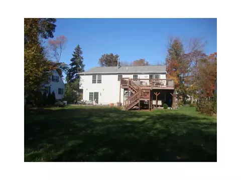 16 Dixie Ave, Warwick, RI 02889 photo 4