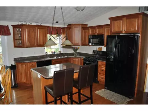 16 Dixie Ave, Warwick, RI 02889 photo 5