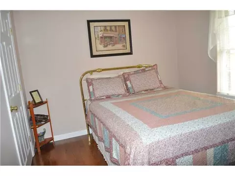 16 Dixie Ave, Warwick, RI 02889 photo 9