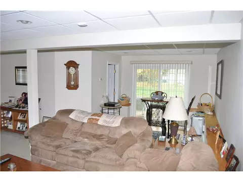 16 Dixie Ave, Warwick, RI 02889 photo 15
