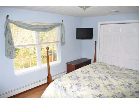 16 Dixie Ave, Warwick, RI 02889 photo 10