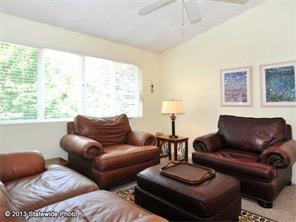 576 Commonwealth Ave, Warwick, RI 02886 photo 18